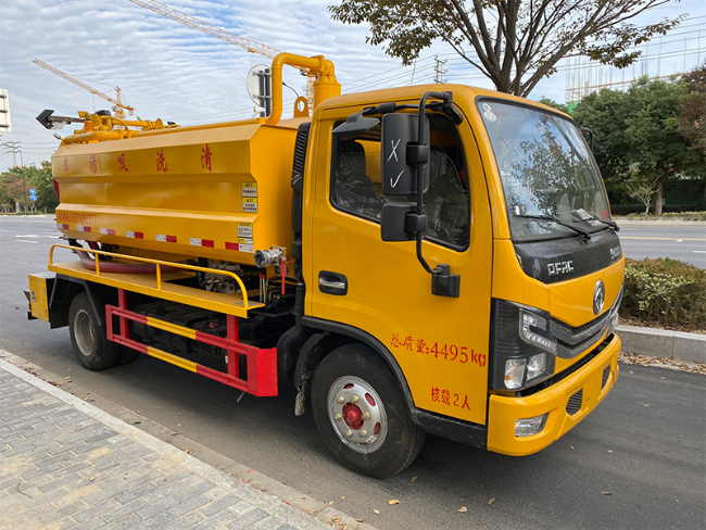 大连清洗吸污车